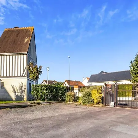 For 4 People Apartment Cabourg